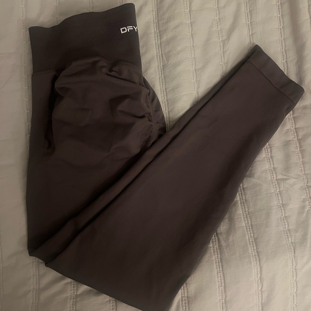 dfyne leggings
